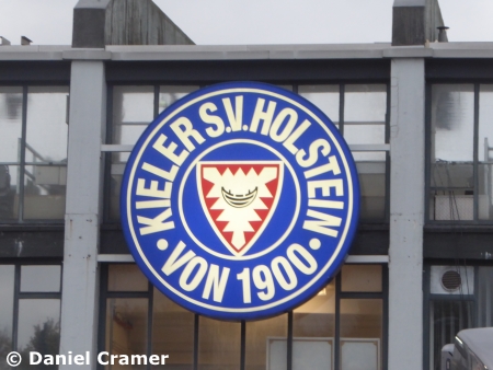 Holstein Kiel vs. VfL